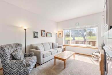 Enjoy the best of Eagle Crest Resort in this furnished turn-key on Eagle Crest Golf Resort - Resort Course in Oregon - for sale on GolfHomes.com, golf home, golf lot