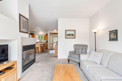 Enjoy the best of Eagle Crest Resort in this furnished turn-key on Eagle Crest Golf Resort - Resort Course in Oregon - for sale on GolfHomes.com, golf home, golf lot