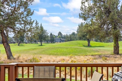 Enjoy the best of Eagle Crest Resort in this furnished turn-key on Eagle Crest Golf Resort - Resort Course in Oregon - for sale on GolfHomes.com, golf home, golf lot