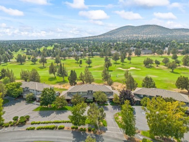 Enjoy the best of Eagle Crest Resort in this furnished turn-key on Eagle Crest Golf Resort - Resort Course in Oregon - for sale on GolfHomes.com, golf home, golf lot