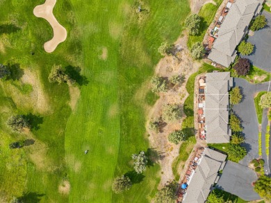 Enjoy the best of Eagle Crest Resort in this furnished turn-key on Eagle Crest Golf Resort - Resort Course in Oregon - for sale on GolfHomes.com, golf home, golf lot