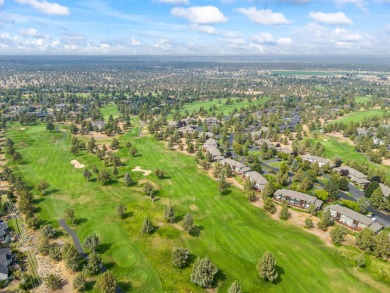 Enjoy the best of Eagle Crest Resort in this furnished turn-key on Eagle Crest Golf Resort - Resort Course in Oregon - for sale on GolfHomes.com, golf home, golf lot
