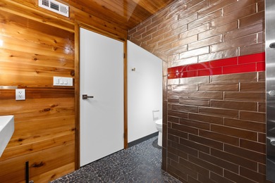 Natural Lighting Starlight home has been fully renovated to on Bloomington Country Club in Utah - for sale on GolfHomes.com, golf home, golf lot