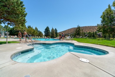 Enjoy the best of Eagle Crest Resort in this furnished turn-key on Eagle Crest Golf Resort - Resort Course in Oregon - for sale on GolfHomes.com, golf home, golf lot