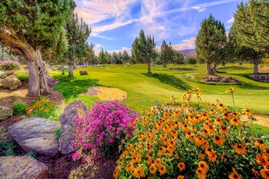 Enjoy the best of Eagle Crest Resort in this furnished turn-key on Eagle Crest Golf Resort - Resort Course in Oregon - for sale on GolfHomes.com, golf home, golf lot