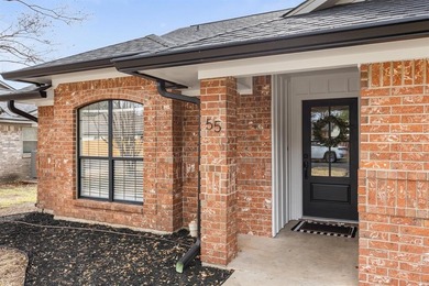 New Listing in Lake Oaks Village - China Spring Welcome to this on The Lake Country Club - Lake Waco in Texas - for sale on GolfHomes.com, golf home, golf lot