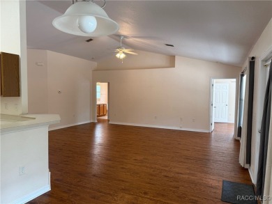 Huge 4 bedroom, 2 bath, 2 car garage in deed restricted golf on Sugarmill Woods Golf and Country Club in Florida - for sale on GolfHomes.com, golf home, golf lot