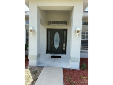 Huge 4 bedroom, 2 bath, 2 car garage in deed restricted golf on Sugarmill Woods Golf and Country Club in Florida - for sale on GolfHomes.com, golf home, golf lot