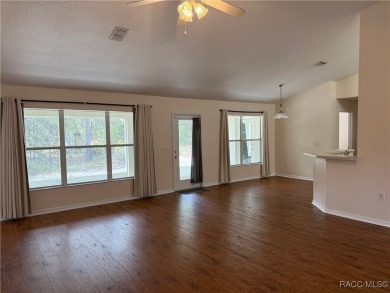 Huge 4 bedroom, 2 bath, 2 car garage in deed restricted golf on Sugarmill Woods Golf and Country Club in Florida - for sale on GolfHomes.com, golf home, golf lot