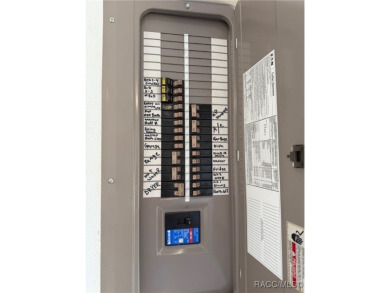 Huge 4 bedroom, 2 bath, 2 car garage in deed restricted golf on Sugarmill Woods Golf and Country Club in Florida - for sale on GolfHomes.com, golf home, golf lot