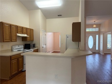 Huge 4 bedroom, 2 bath, 2 car garage in deed restricted golf on Sugarmill Woods Golf and Country Club in Florida - for sale on GolfHomes.com, golf home, golf lot