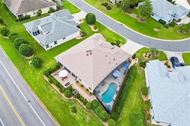 Under contract-accepting backup offers. POOL HOME with BOND on The Links of Spruce Creek in Florida - for sale on GolfHomes.com, golf home, golf lot