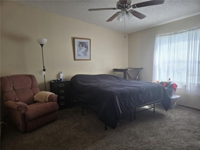 REDUCED! ZELLWOOD STATION MOTIVATED SELLER will entertain all on Zellwood Station Country Club in Florida - for sale on GolfHomes.com, golf home, golf lot