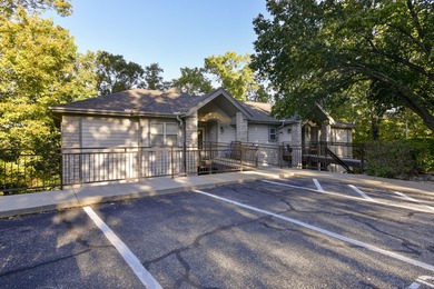 Step inside this 2-bedroom, 2.5-bath condo to find a on Ledgestone Country Club and Golf Course in Missouri - for sale on GolfHomes.com, golf home, golf lot