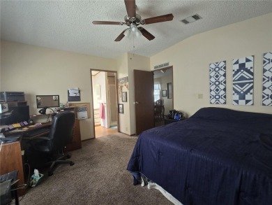 REDUCED! ZELLWOOD STATION MOTIVATED SELLER will entertain all on Zellwood Station Country Club in Florida - for sale on GolfHomes.com, golf home, golf lot