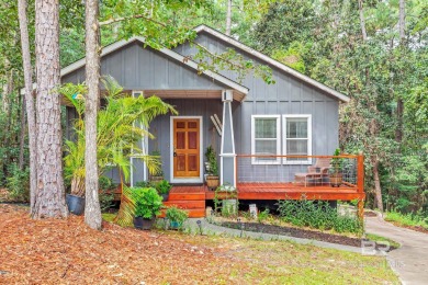 Beautiful 3 bedroom, 2 bathroom home in the desirable Lake on Lake Forest Yacht and Country Club in Alabama - for sale on GolfHomes.com, golf home, golf lot