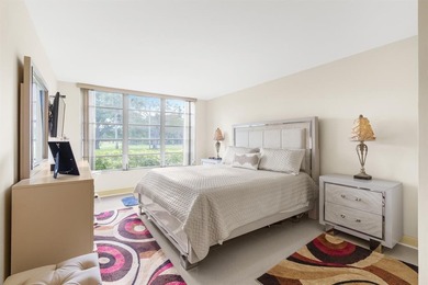 COME SEE THIS BEAUTY: HIGHLY SOUGHT AFTERSPLIT BEDROOM PLAN on Palm-Aire Country Club and Resort - The Oaks in Florida - for sale on GolfHomes.com, golf home, golf lot