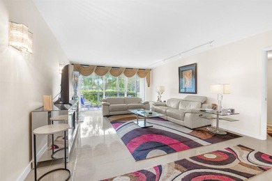 COME SEE THIS BEAUTY: HIGHLY SOUGHT AFTERSPLIT BEDROOM PLAN on Palm-Aire Country Club and Resort - The Oaks in Florida - for sale on GolfHomes.com, golf home, golf lot
