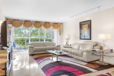 COME SEE THIS BEAUTY: HIGHLY SOUGHT AFTERSPLIT BEDROOM PLAN on Palm-Aire Country Club and Resort - The Oaks in Florida - for sale on GolfHomes.com, golf home, golf lot