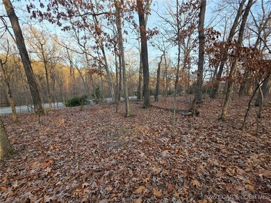 Great location in Porto Cima! Large corner lot near a half acre on The Club At Porto Cima in Missouri - for sale on GolfHomes.com, golf home, golf lot