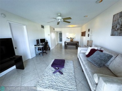 Cozy 2-bedroom, 2-bathroom apartment in a unique location close on Crystal Lake Country Club in Florida - for sale on GolfHomes.com, golf home, golf lot