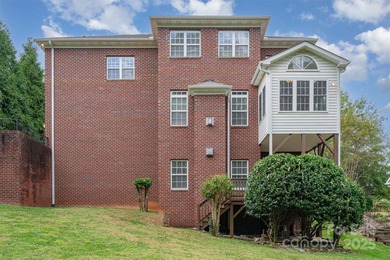 From its expansive rocking chair front porch to its striking on Skybrook Golf Club in North Carolina - for sale on GolfHomes.com, golf home, golf lot
