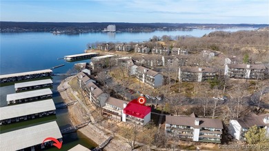 101 Circle Edge #20-3A in Lake Ozark offers a light-filled on Seasons Ridge At Four Seasons in Missouri - for sale on GolfHomes.com, golf home, golf lot