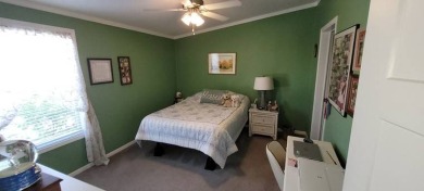 FLORIDA LIVING AT IT'S FINEST!!!  NO REPAIRS NEEDED! METICULOUS on Riverbend Golf and Country Club in Florida - for sale on GolfHomes.com, golf home, golf lot