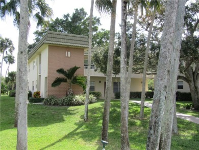 Furnished and value-priced Vista Gardens 2nd floor condo! Great on Vero Beach South Golf Course in Florida - for sale on GolfHomes.com, golf home, golf lot