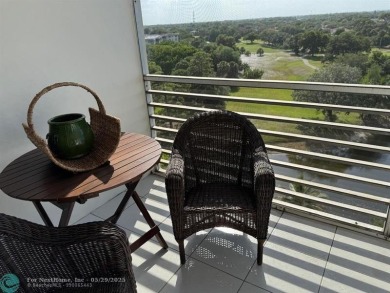Stunningly remodeled 2/2 condo located in The Oaks at Palm Aire on Palm-Aire Country Club and Resort - The Oaks in Florida - for sale on GolfHomes.com, golf home, golf lot