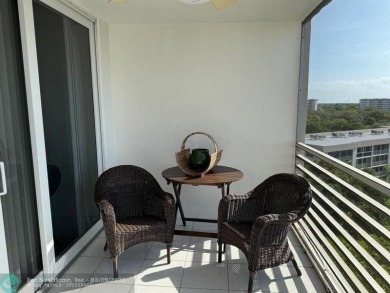 Stunningly remodeled 2/2 condo located in The Oaks at Palm Aire on Palm-Aire Country Club and Resort - The Oaks in Florida - for sale on GolfHomes.com, golf home, golf lot