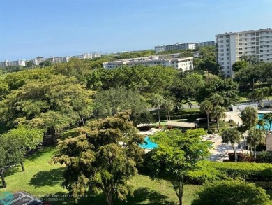 Stunningly remodeled 2/2 condo located in The Oaks at Palm Aire on Palm-Aire Country Club and Resort - The Oaks in Florida - for sale on GolfHomes.com, golf home, golf lot