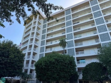 Stunningly remodeled 2/2 condo located in The Oaks at Palm Aire on Palm-Aire Country Club and Resort - The Oaks in Florida - for sale on GolfHomes.com, golf home, golf lot