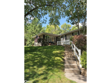 Charming 3 BD 2 BA home located just minutes from Deer Run Golf on Deer Run Golf Course in Illinois - for sale on GolfHomes.com, golf home, golf lot