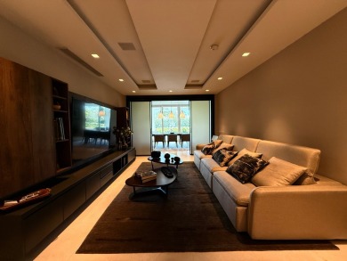 Luxury Home for Sale in Santa Maria - Fairway Estates
Welcome to on  in  - for sale on GolfHomes.com, golf home, golf lot