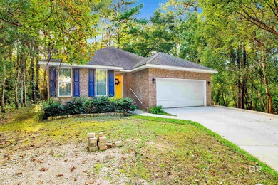 * Seller is offering $10,000 towards buyers' closing costs on Lake Forest Yacht and Country Club in Alabama - for sale on GolfHomes.com, golf home, golf lot