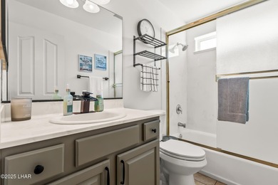 MOVE IN READY!! 3-bedroom, 2 bath, 2-car garage home in the on Desert Lakes Golf Course in Arizona - for sale on GolfHomes.com, golf home, golf lot