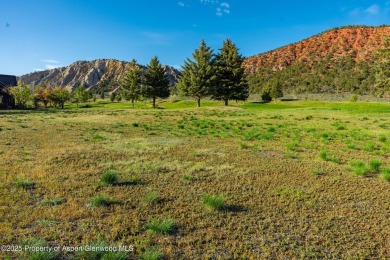 Build Your Dream Home in Prestigious Aspen Glen

Seize the rare on Aspen Glen Club in Colorado - for sale on GolfHomes.com, golf home, golf lot