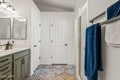 MOVE IN READY!! 3-bedroom, 2 bath, 2-car garage home in the on Desert Lakes Golf Course in Arizona - for sale on GolfHomes.com, golf home, golf lot