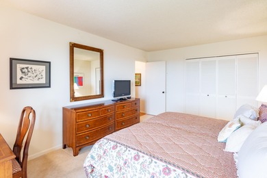 Enjoy the magnificent views of this spacious 15th floor 3 on Bear Lakes Country Club in Florida - for sale on GolfHomes.com, golf home, golf lot