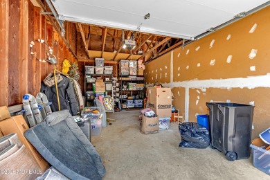 Showings start 9/21! Move right in to this golf course-facing on Raintree Golf Course in New Jersey - for sale on GolfHomes.com, golf home, golf lot