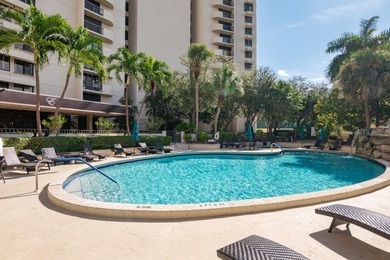 Enjoy the magnificent views of this spacious 15th floor 3 on Bear Lakes Country Club in Florida - for sale on GolfHomes.com, golf home, golf lot