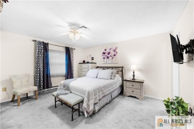 Welcome to this awesome buy in Clearbrook! Enjoy easy living in on Clearbrook Golf Club in New Jersey - for sale on GolfHomes.com, golf home, golf lot