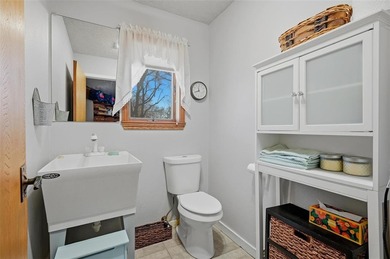 Beautifully updated golf course home situated on two lots with on Lake Kiowa Golf Course in Texas - for sale on GolfHomes.com, golf home, golf lot