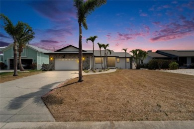 743 Kingston Court, Apollo Beach, FL

Enjoy true Florida living on Apollo Beach Golf and Sea Club in Florida - for sale on GolfHomes.com, golf home, golf lot