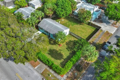 This tastefully renovated home, boasta two spacious bedrooms on West Palm Beach Golf Course in Florida - for sale on GolfHomes.com, golf home, golf lot