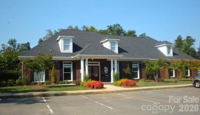This elegant residence welcomes you with an impressive open on The Divide Golf Club in North Carolina - for sale on GolfHomes.com, golf home, golf lot