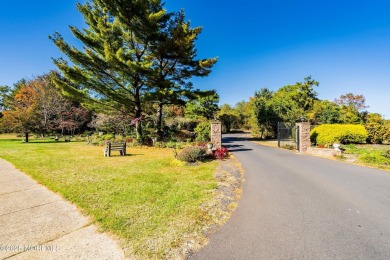 Welcome to this meticulously maintained Baronet model, nestled on Leisure Village West Assoc. in New Jersey - for sale on GolfHomes.com, golf home, golf lot