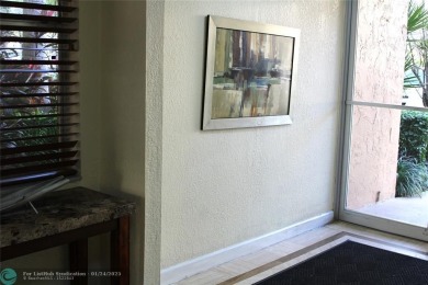 LARGE 2 BEDROOM, 2 BATHROOM UNIT. FEATURES SCREENED BALCONY on Inverrary Country Club in Florida - for sale on GolfHomes.com, golf home, golf lot