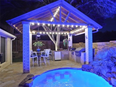 Elegant Living on an Oversized Corner Lot Beneath a Canopy of on Oakmont Country Club in Texas - for sale on GolfHomes.com, golf home, golf lot